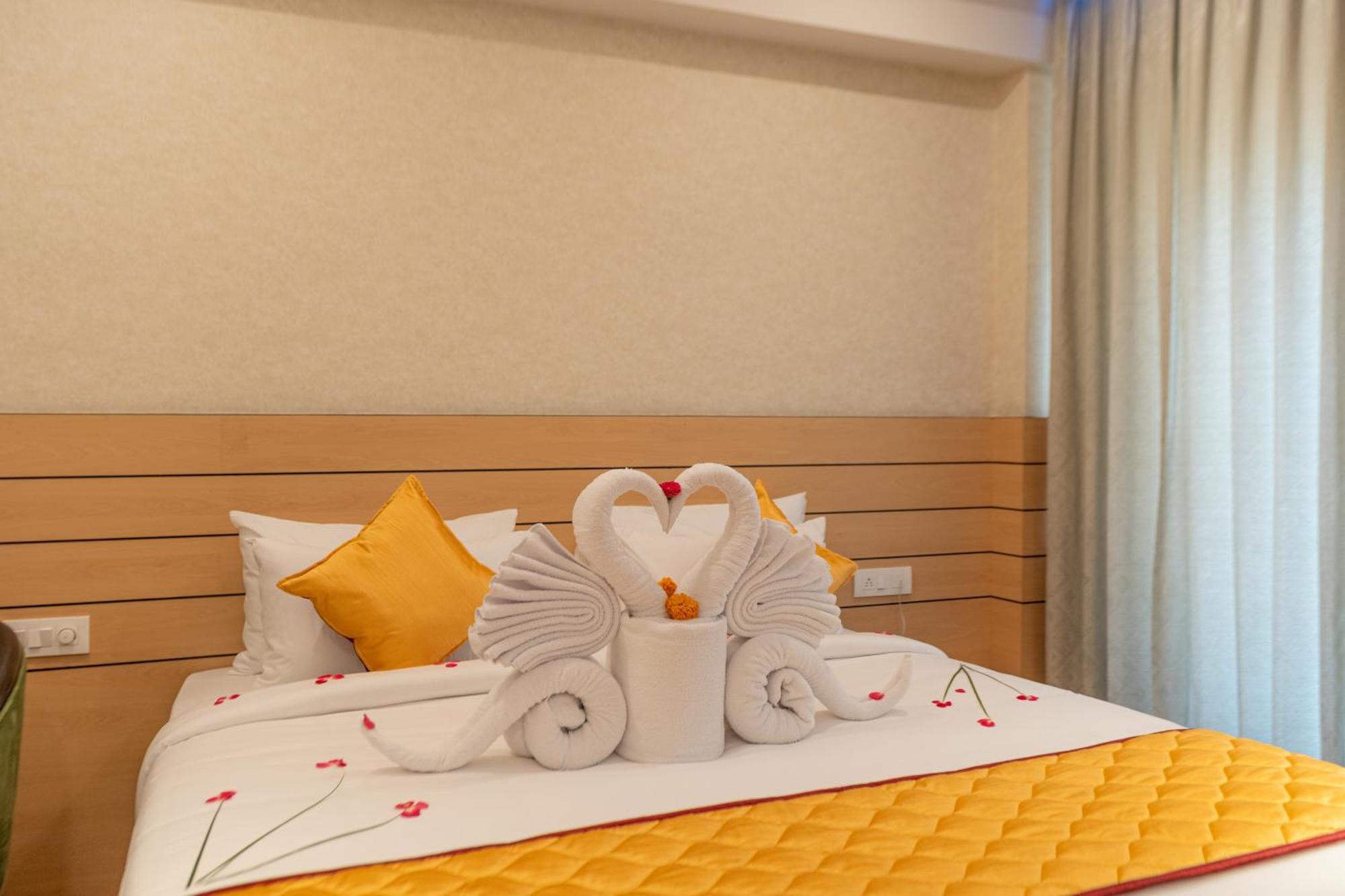 Serene Resort Hyderabad Shamshabad Exterior foto