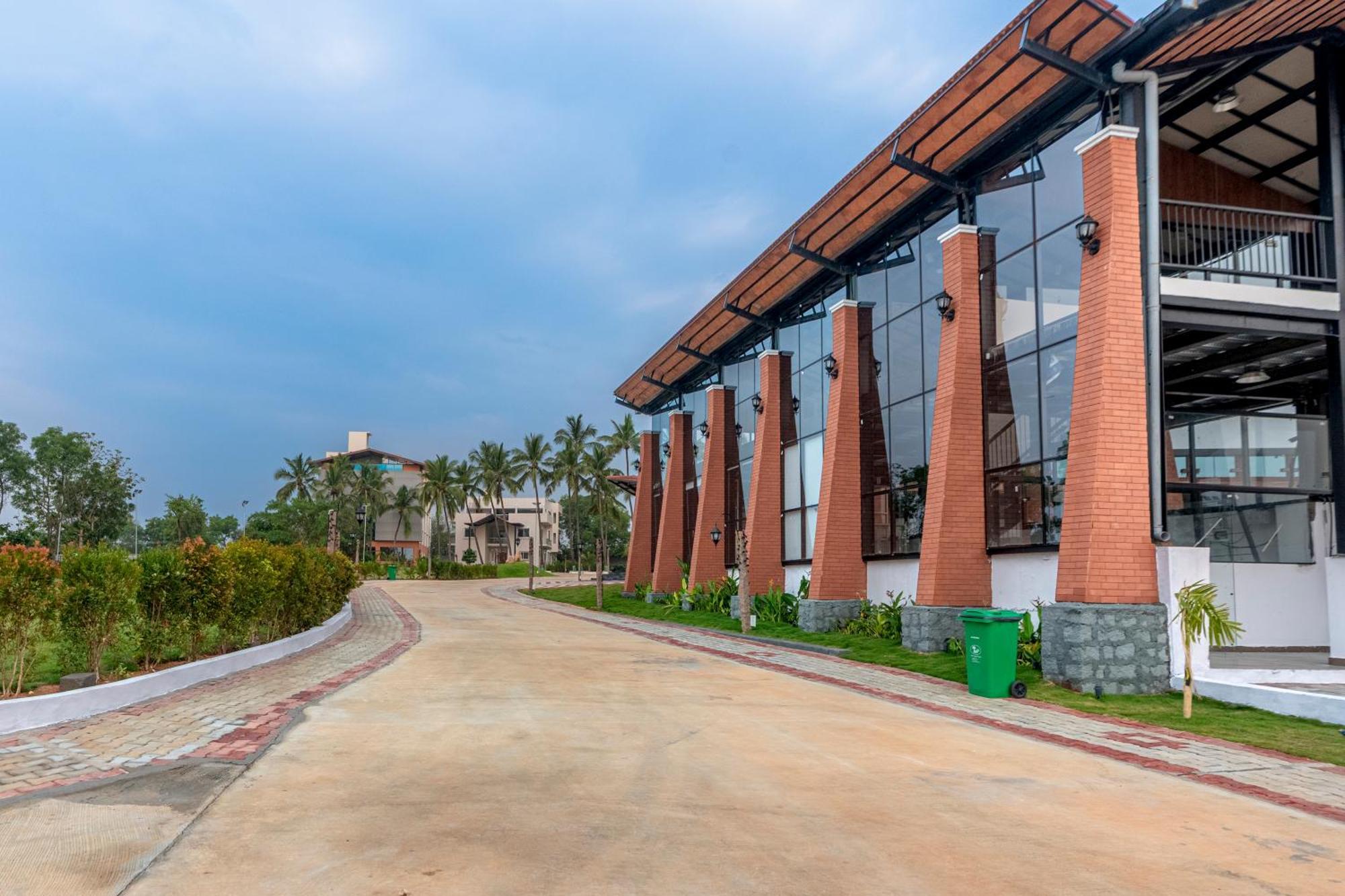 Serene Resort Hyderabad Shamshabad Exterior foto